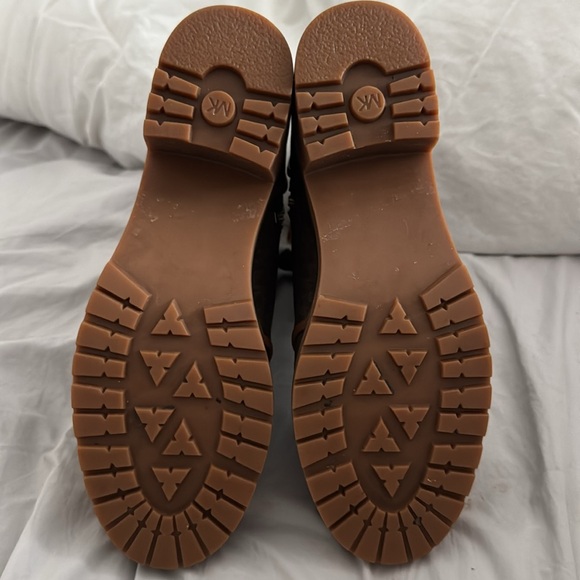 Michael Kors Corey lace up boot - Picture 5 of 6